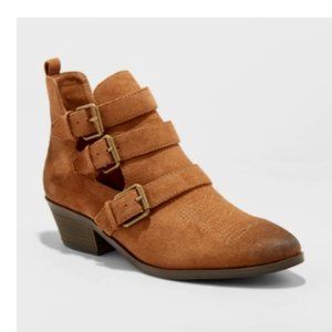 CLOSING SALE Universal Thread Kelsey Booties